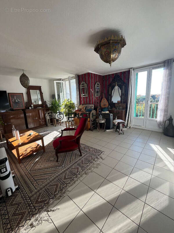 Appartement à MARSEILLE-12E