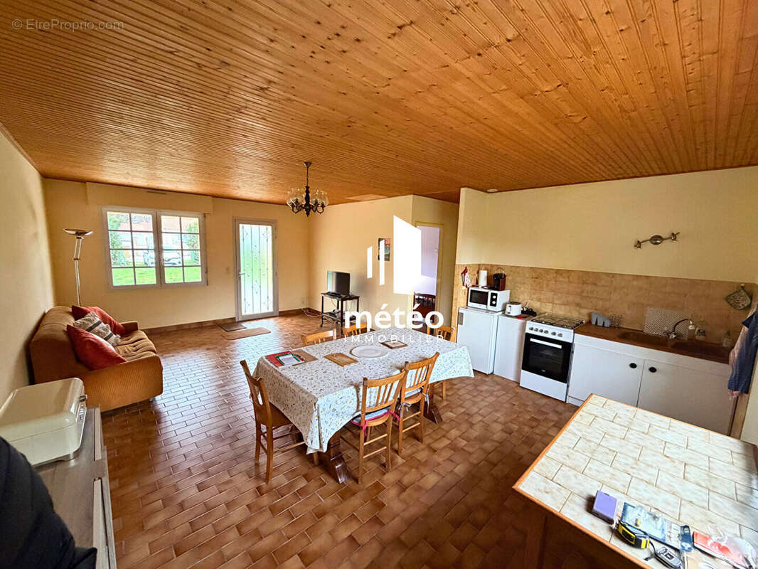 Maison à TALMONT-SAINT-HILAIRE