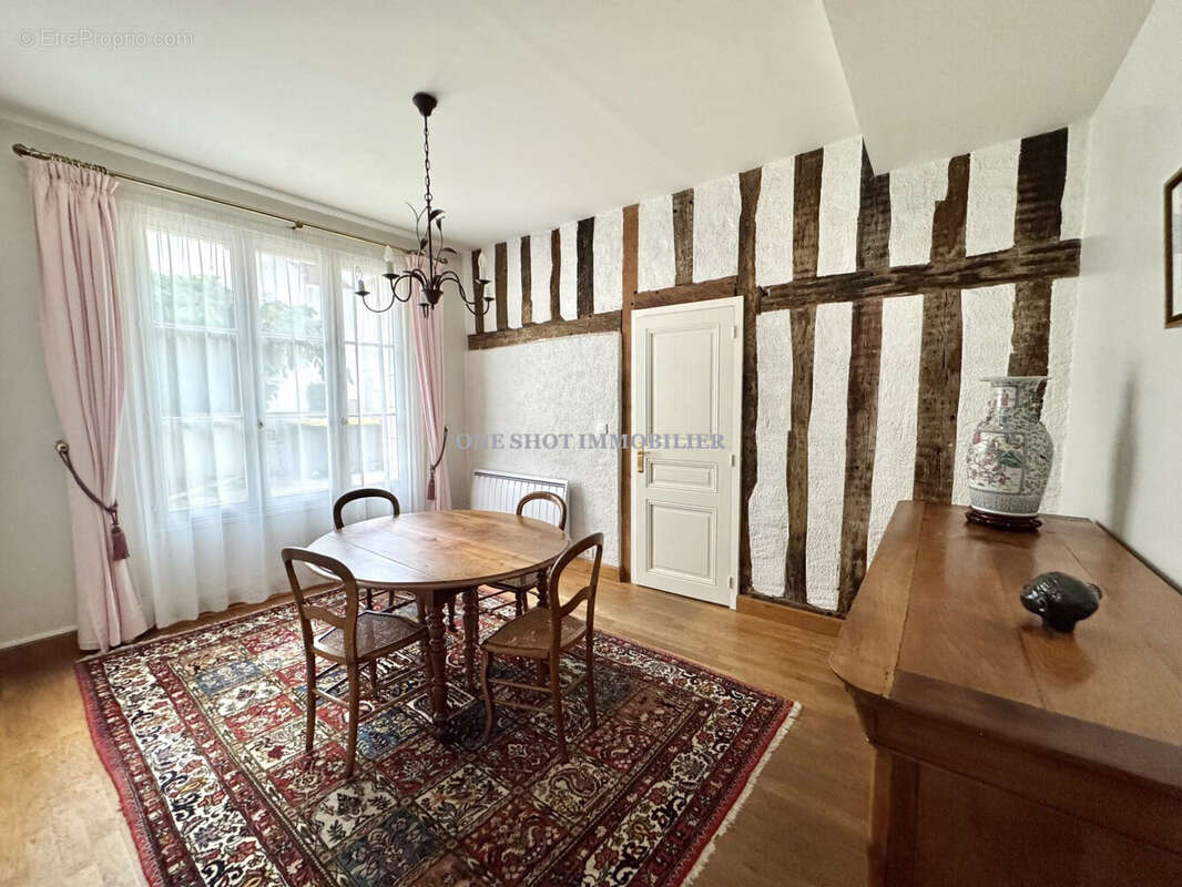 Maison 170 m² à Orleans  - photo 6