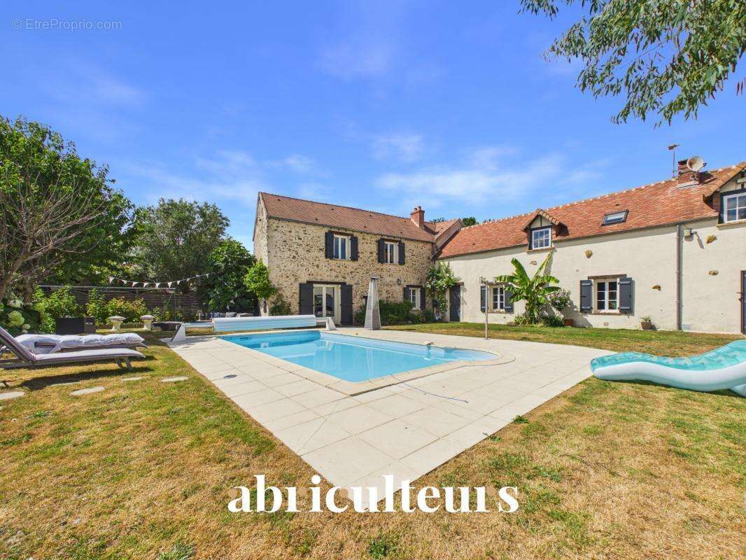Maison de charme bucolique rénovée de 250m² à Vert le Grand (91810) - photo 19