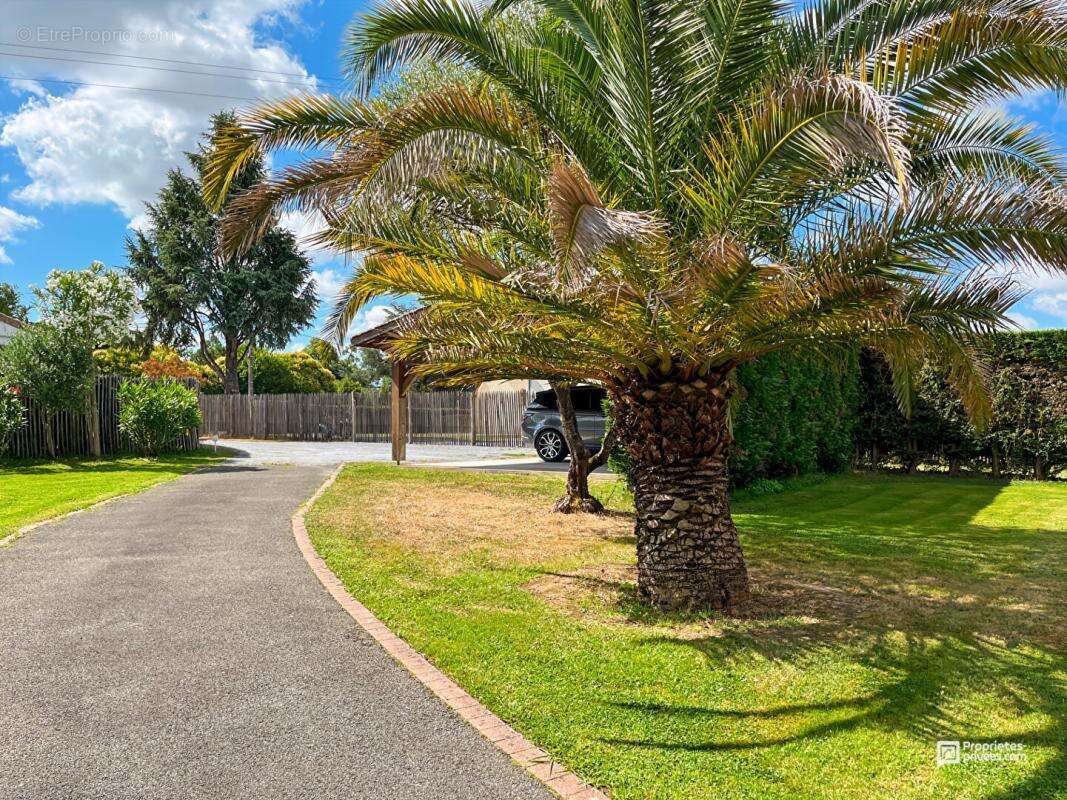 Maison à CARIGNAN-DE-BORDEAUX