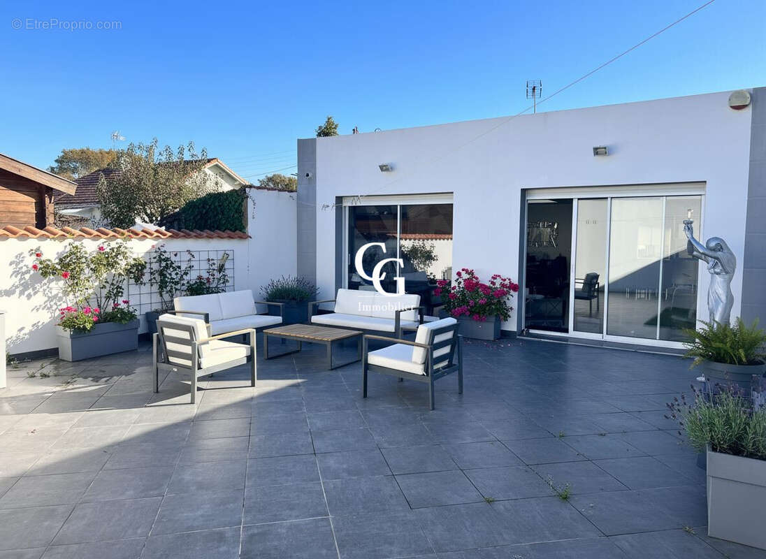 Maison à LA MONTAGNE