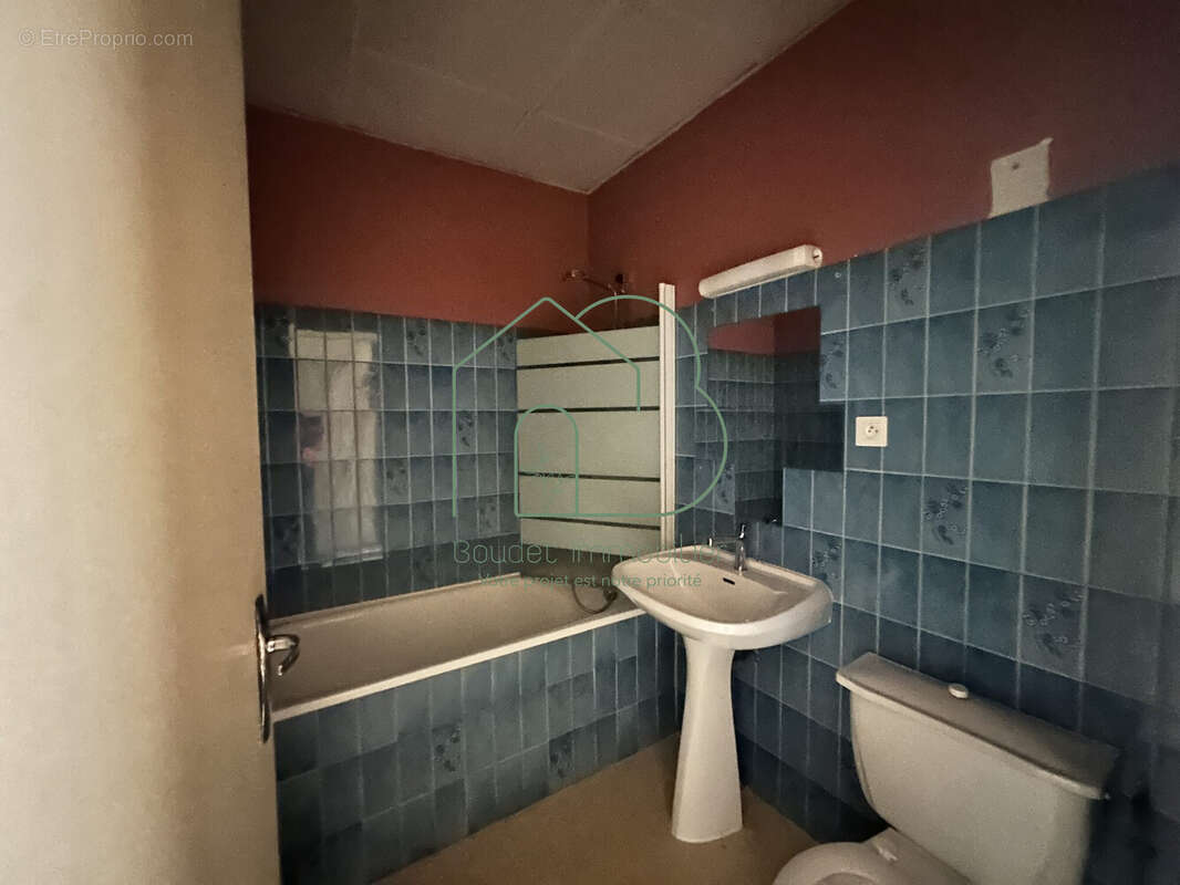 Appartement 350 m² à Decazeville  - photo 4