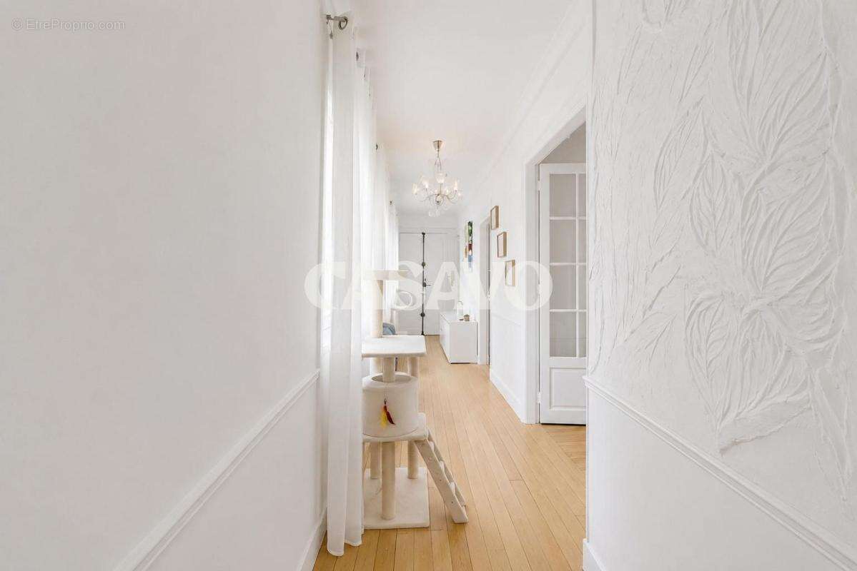 Vente Appartement 4 pièces de 90m² - 75020 Paris - photo 6