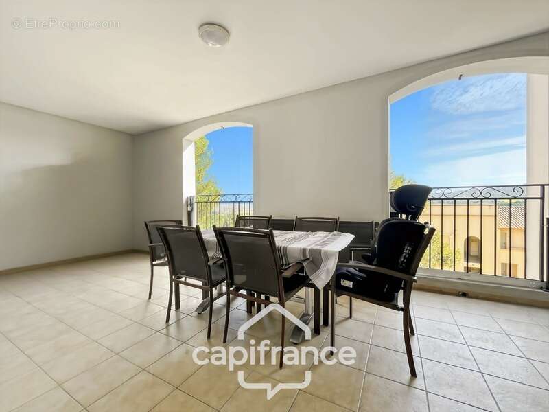 Appartement à MALLEMORT