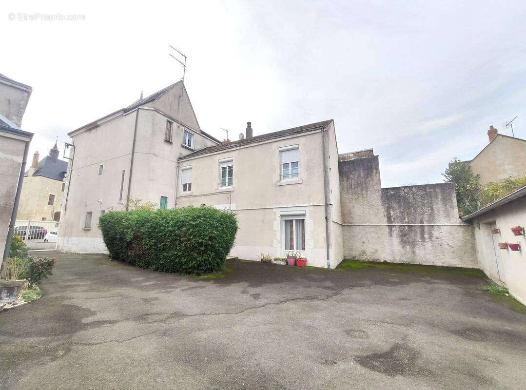 Maison à MEUNG-SUR-LOIRE