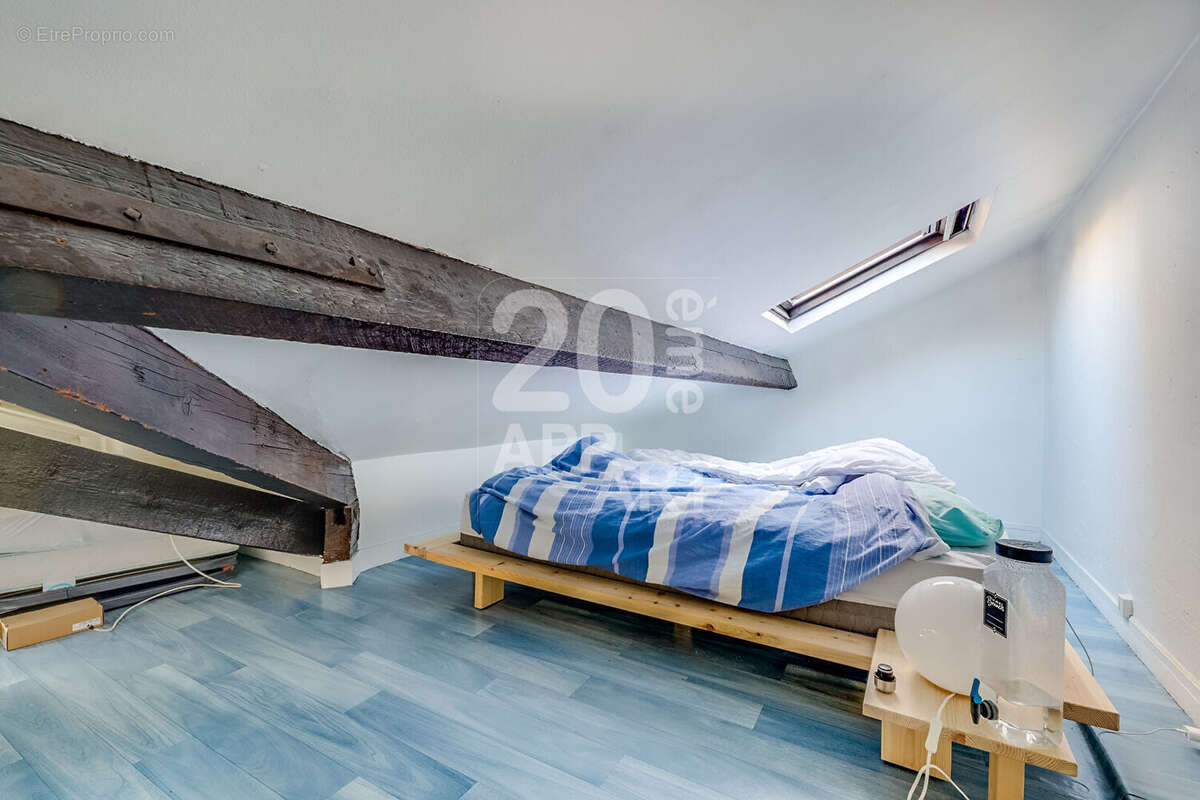 Appartement à PARIS-20E