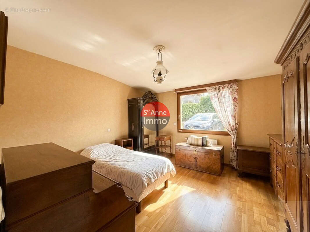Amiens - quartier plein sud - 104m2 - t3 - cave - garage - jardin - cour - places de parking - photo 12