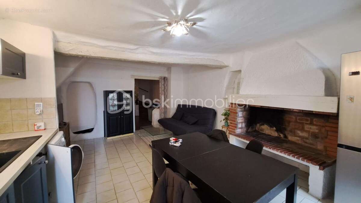 Appartement à LORGUES