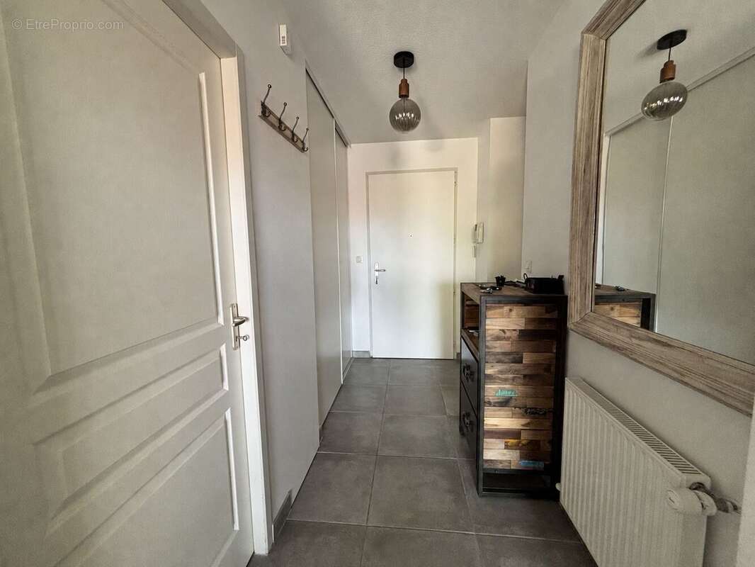 Appartement 82 m² à Romans-Sur-Isere  - photo 6