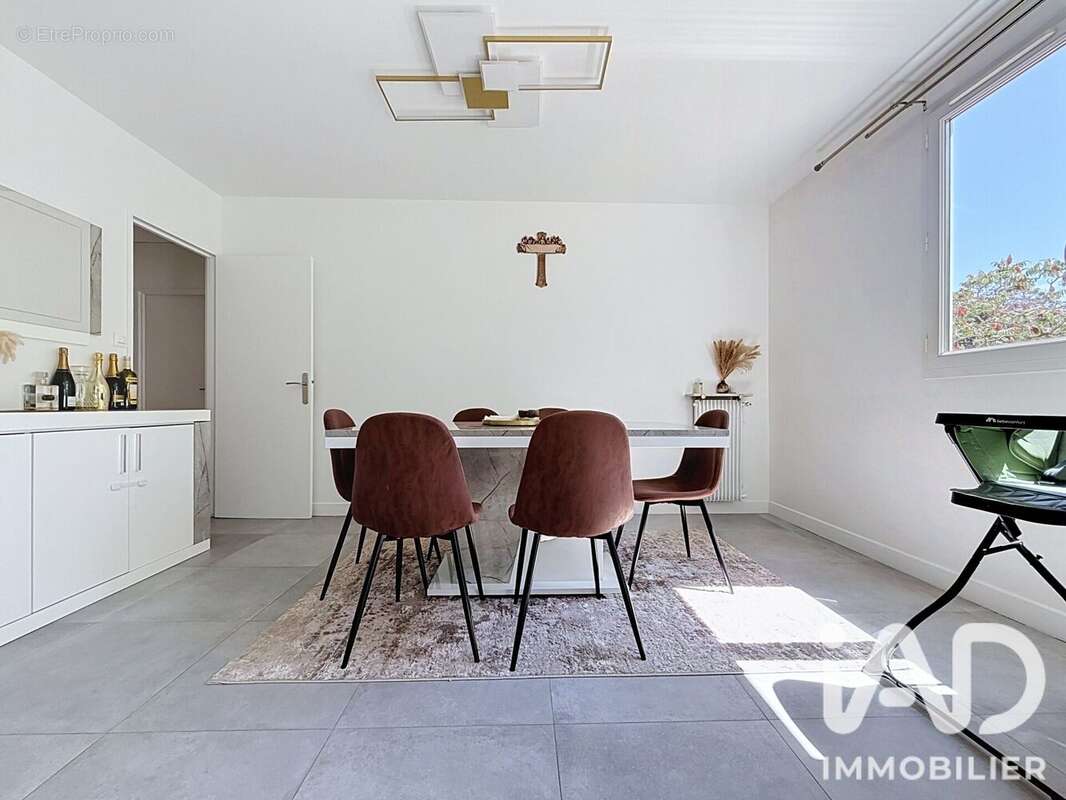 Photo 3 - Appartement à VIRY-CHATILLON