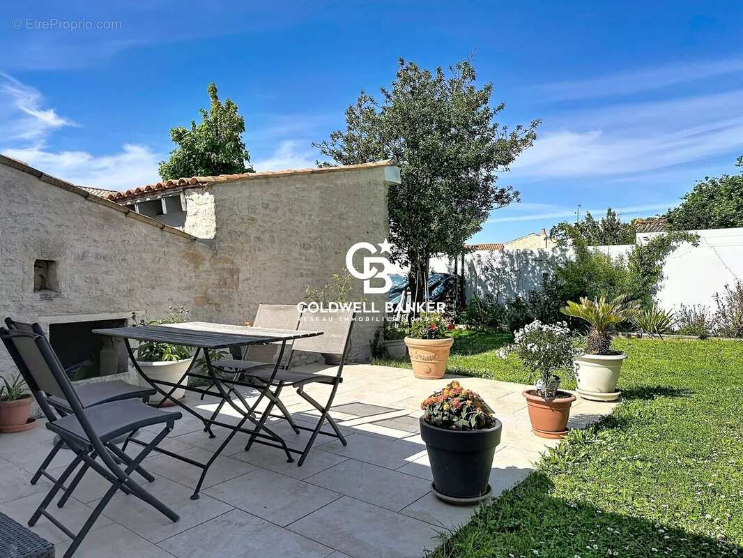 Maison à COURCON