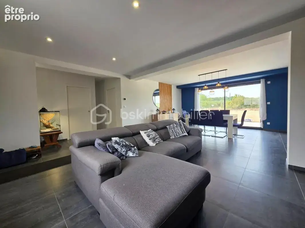 Maison contemporaine de 2023 avec 1 861 m² de terrain - photo 7