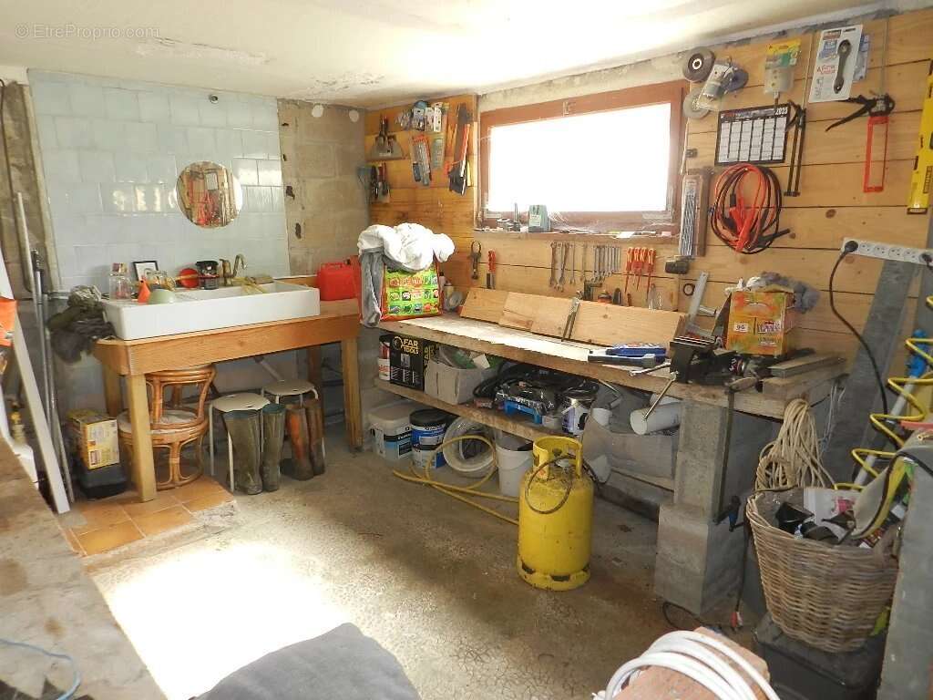 A ETE VENDUE PAR NOS SOINS   .......   BELLE CONTEMPORAINE DE 120 M² HAB, sur Sous-Sol complet et Plus de 1 350 m² de Terrain. - photo 26