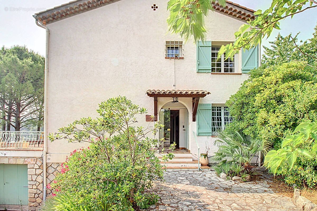 Maison à DRAGUIGNAN