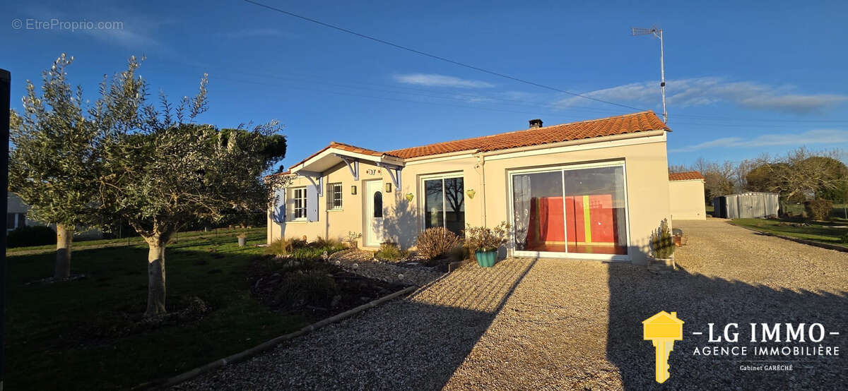 Maison à SAINT-FORT-SUR-GIRONDE