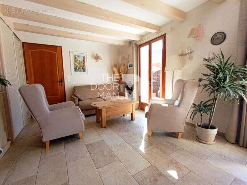 Maison à SIX-FOURS-LES-PLAGES