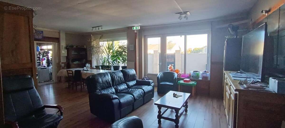 Maison à TONNAY-CHARENTE