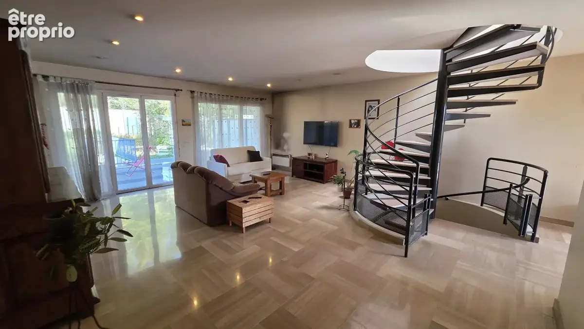 Photo Maison à Tremblay-En-France au prix de 315 000€
