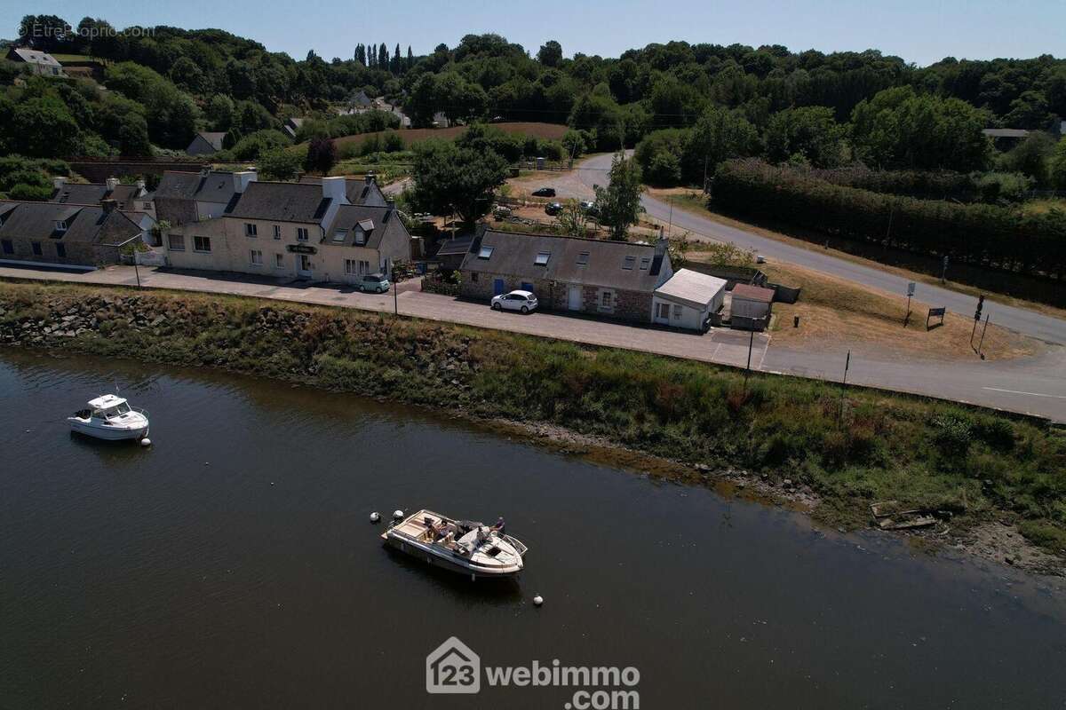 Maison 90 m² à Quemper-Guezennec  - photo 4