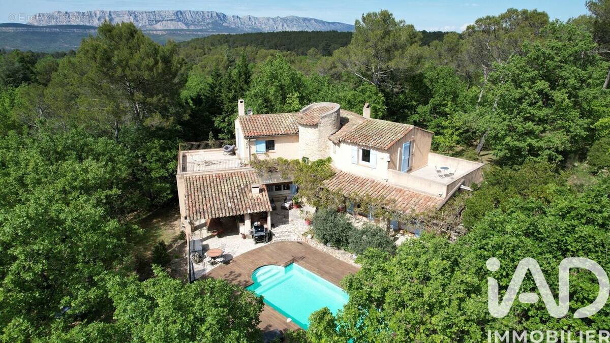 Photo 1 - Maison à PEYNIER