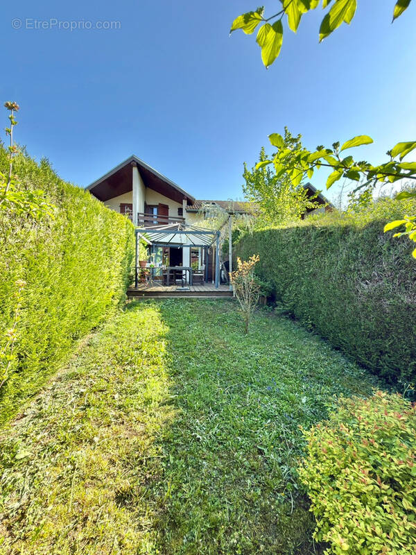 Maison à PREVESSIN-MOENS