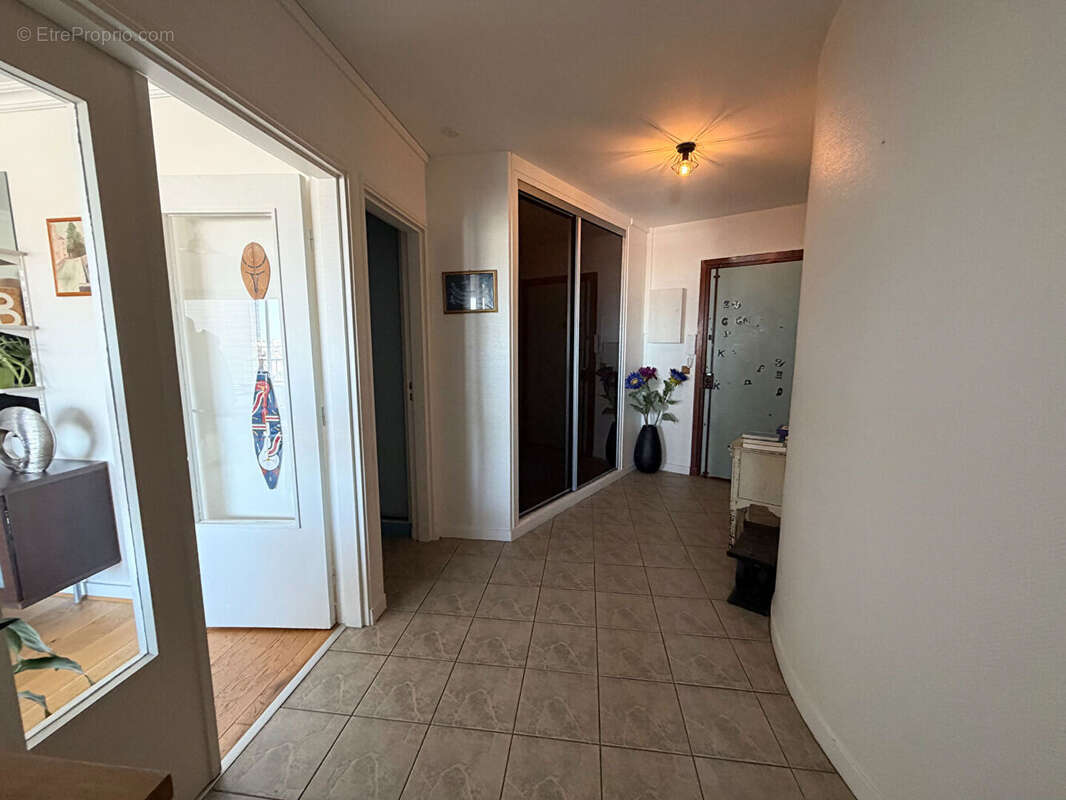 Appartement à SAINT-GRATIEN