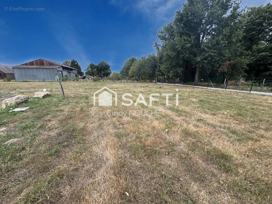 Photo 1 - Terrain à TIERCE