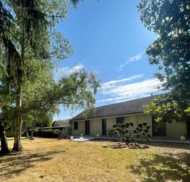 Maison à CRE