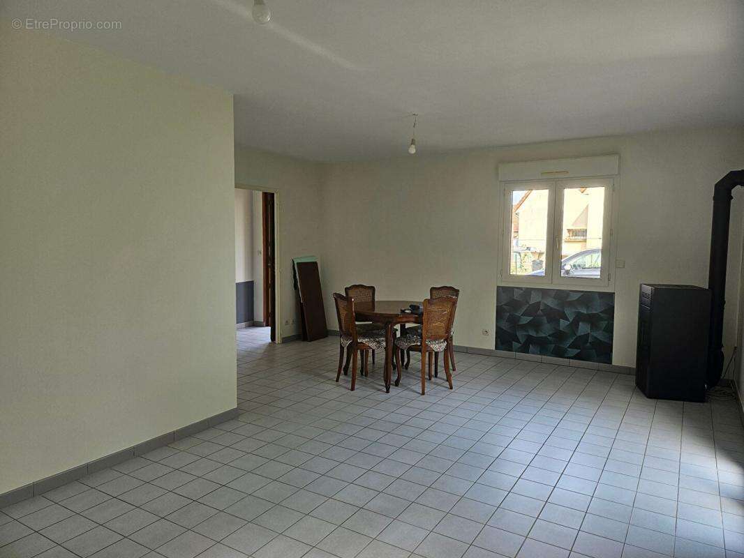 Maison à MIREBEAU-SUR-BEZE