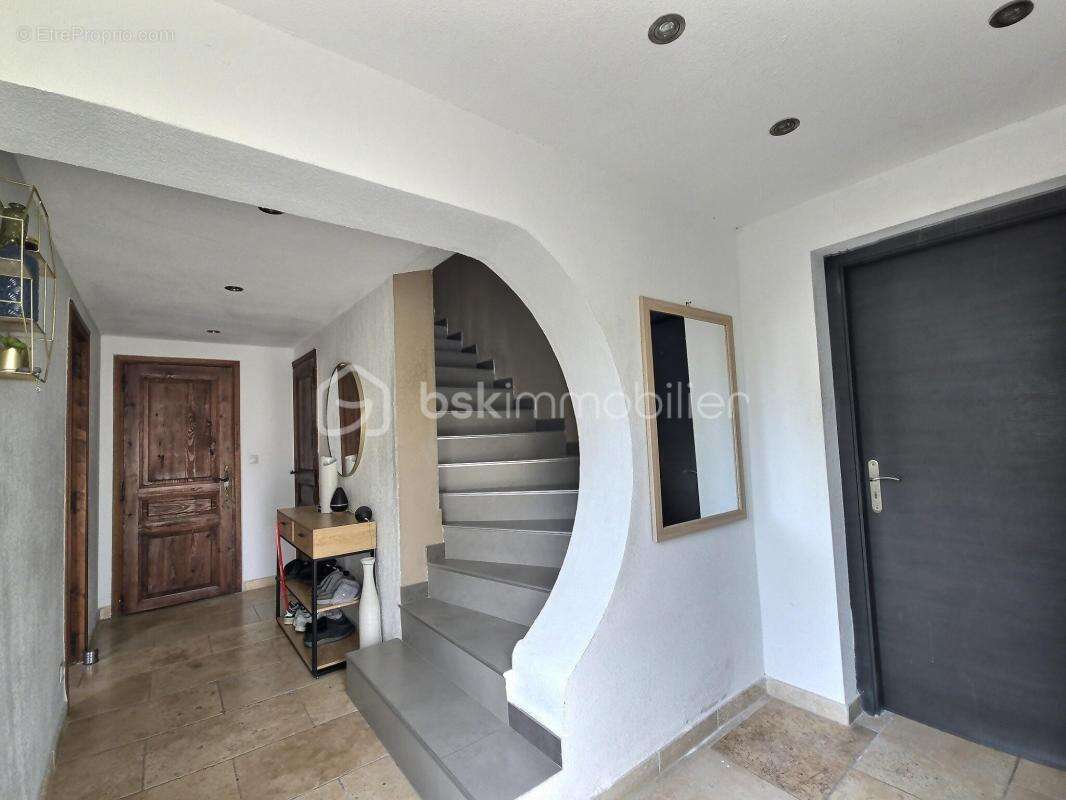 Maison à MILHAUD