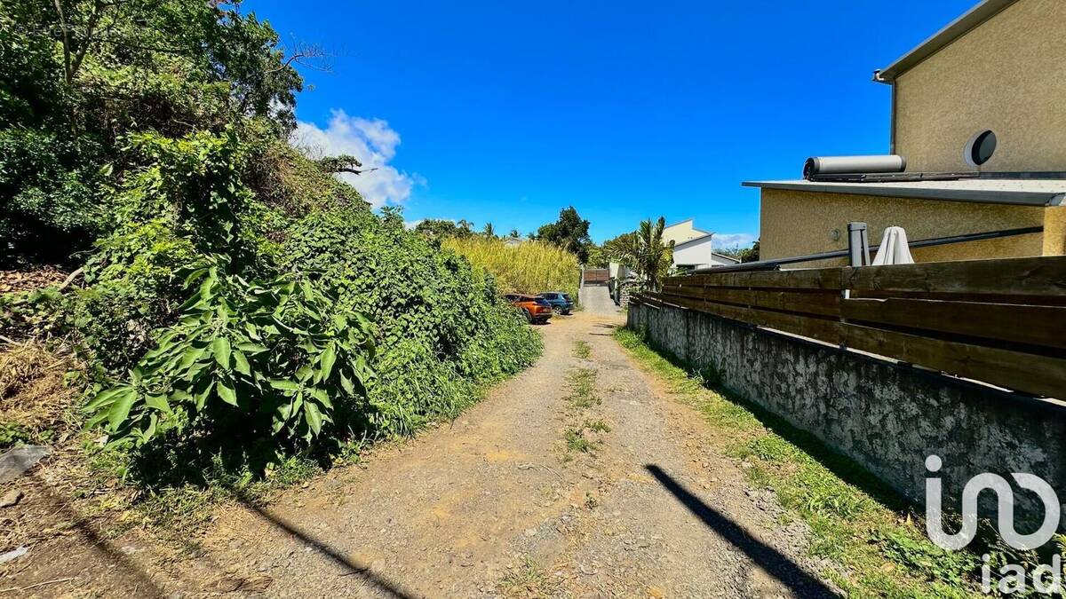 Photo 1 - Terrain à LE TAMPON