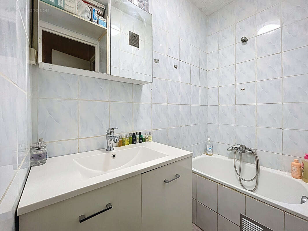 Appartement à MARSEILLE-9E