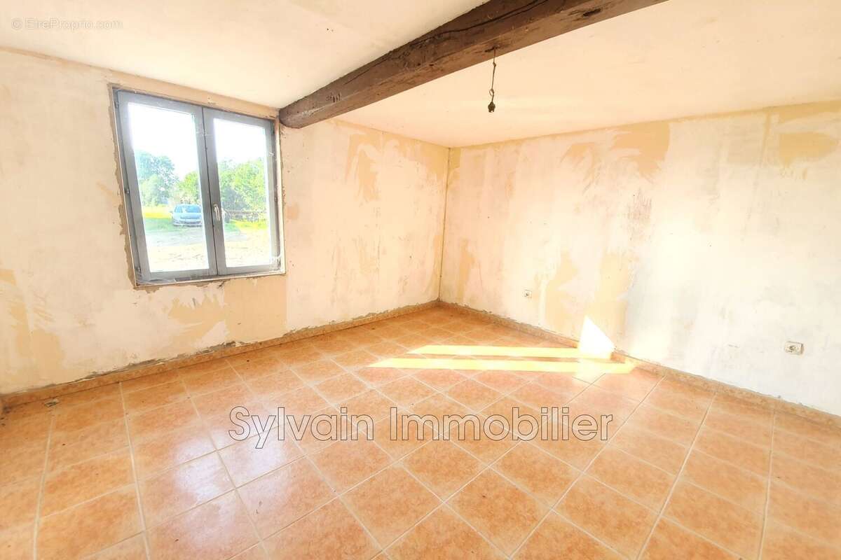 Maison 65 m² à Saint-Arnoult  - photo 5
