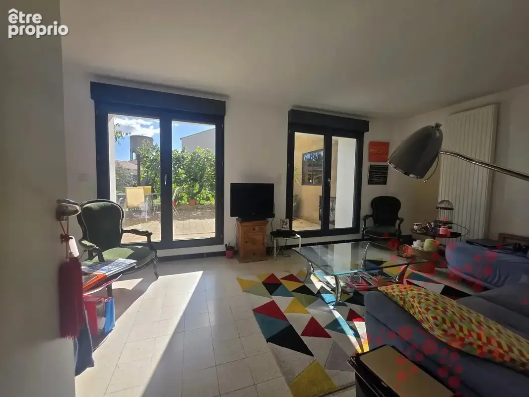 Maison T4 de 132 m² avec garage, atelier et plus de 200 m² d'espaces annexes à aménager ! - photo 4