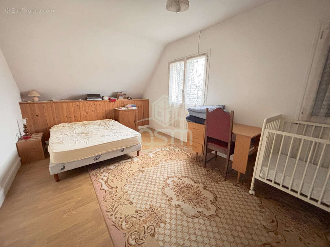 Maison à SAINTE-MAURE-DE-TOURAINE