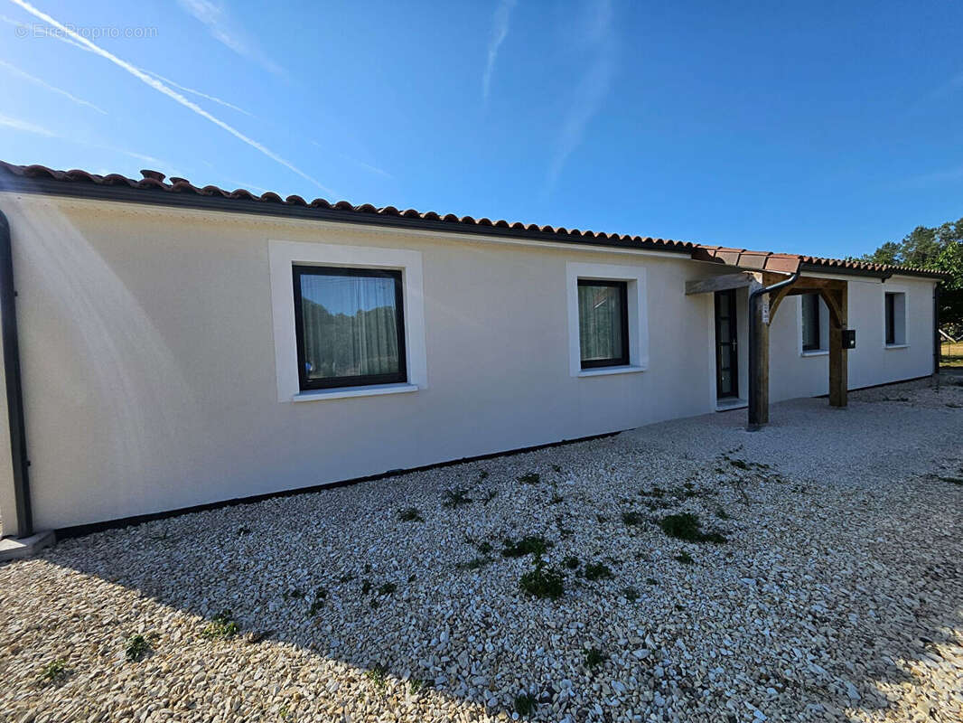 Maison à MONPAZIER