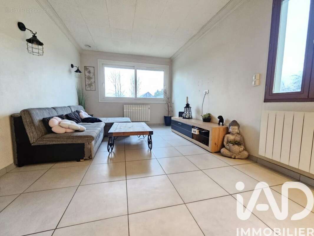 Maison 107 m² à Lavare  - photo 3