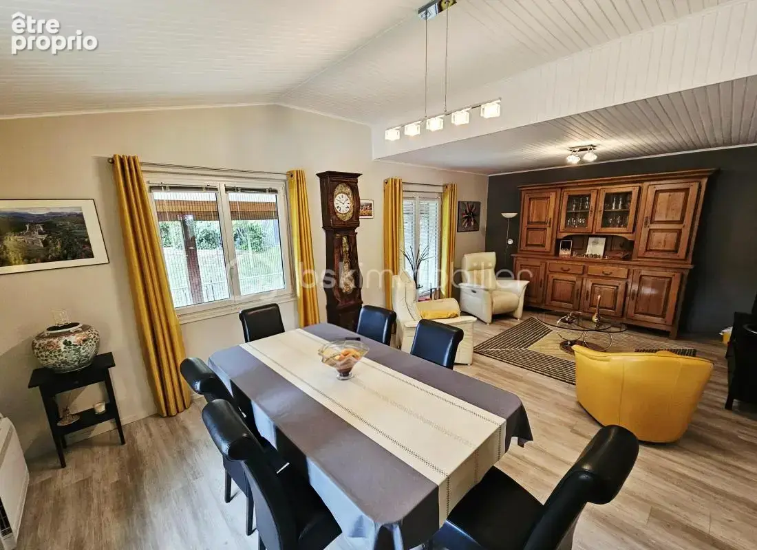 CHAMPEIX – Maison familiale 150 m² – 5 chambres – Terrain 2 000 m² - photo 2
