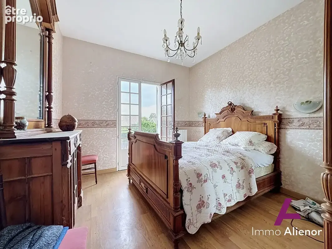 Maison 8 pièces 190 m² à vendre à Begles (33130) - photo 8