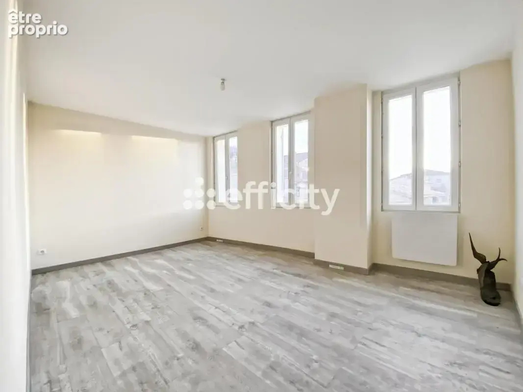 Maison 8 pièces 136 m² à vendre à Libourne (33500) - photo 2