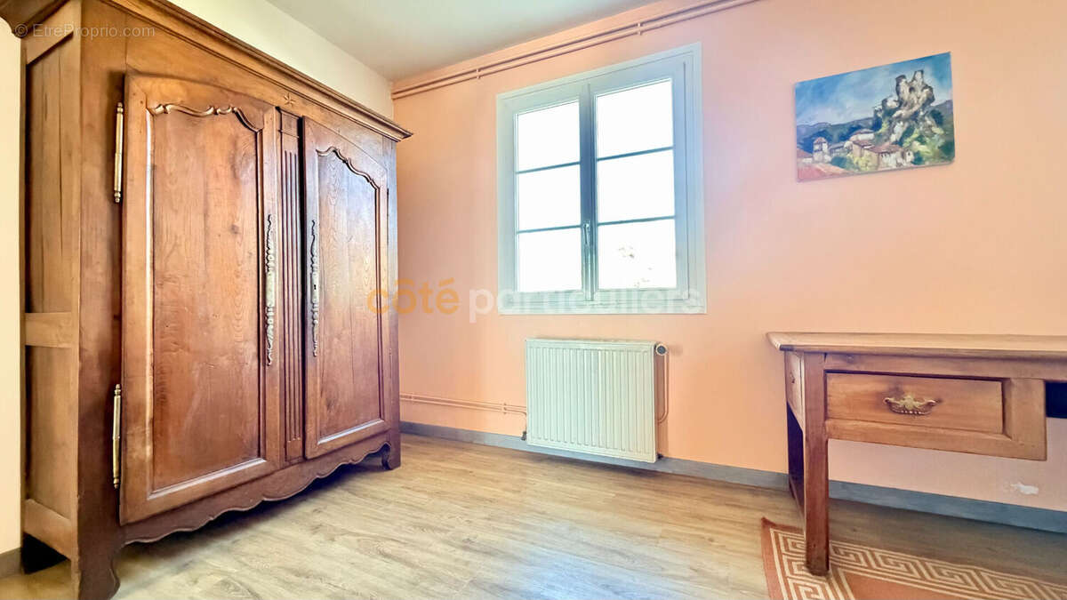 Maison à SAINT-ETIENNE-DE-TULMONT