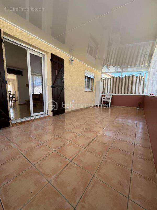 Maison à NISSAN-LEZ-ENSERUNE