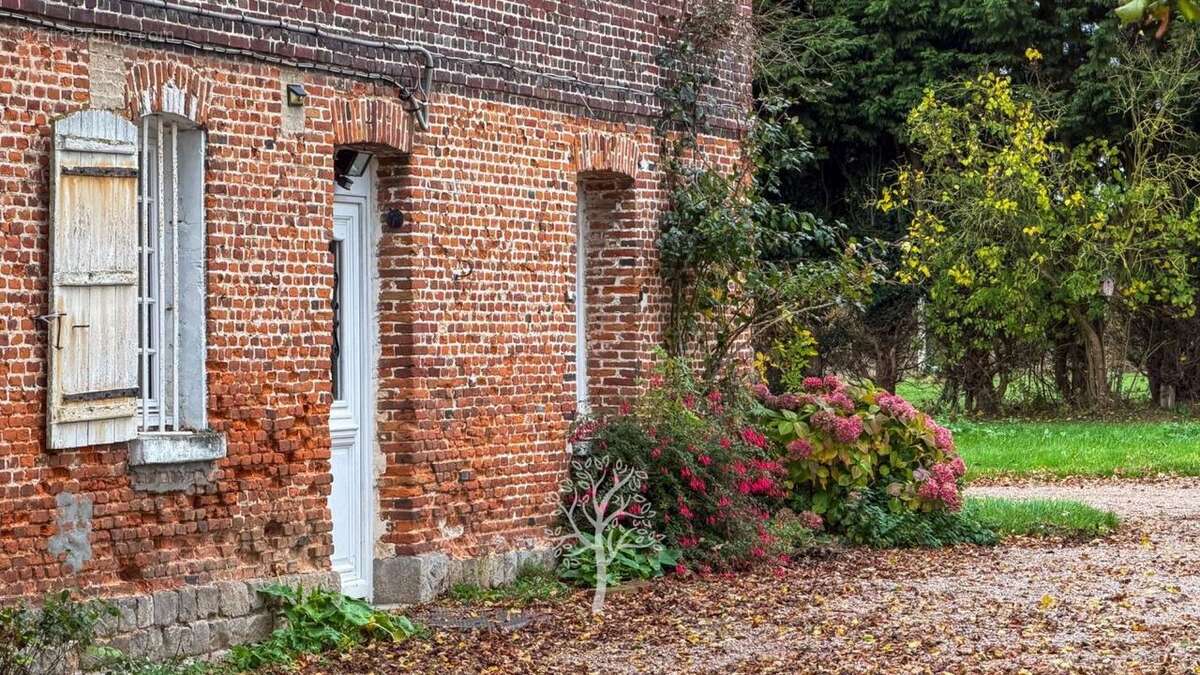 Maison à FRESQUIENNES
