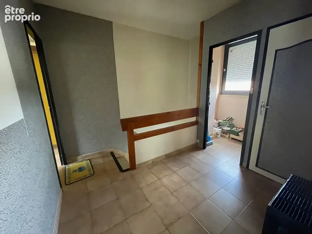 Saint Benoit  - Maison 5 pièce(s) 125 m2 - garage et jardin - photo 8