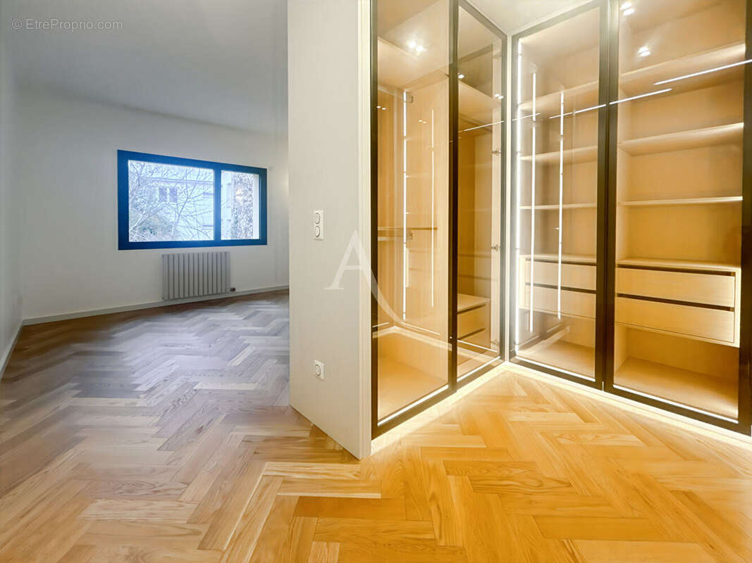 Maison à IVRY-SUR-SEINE