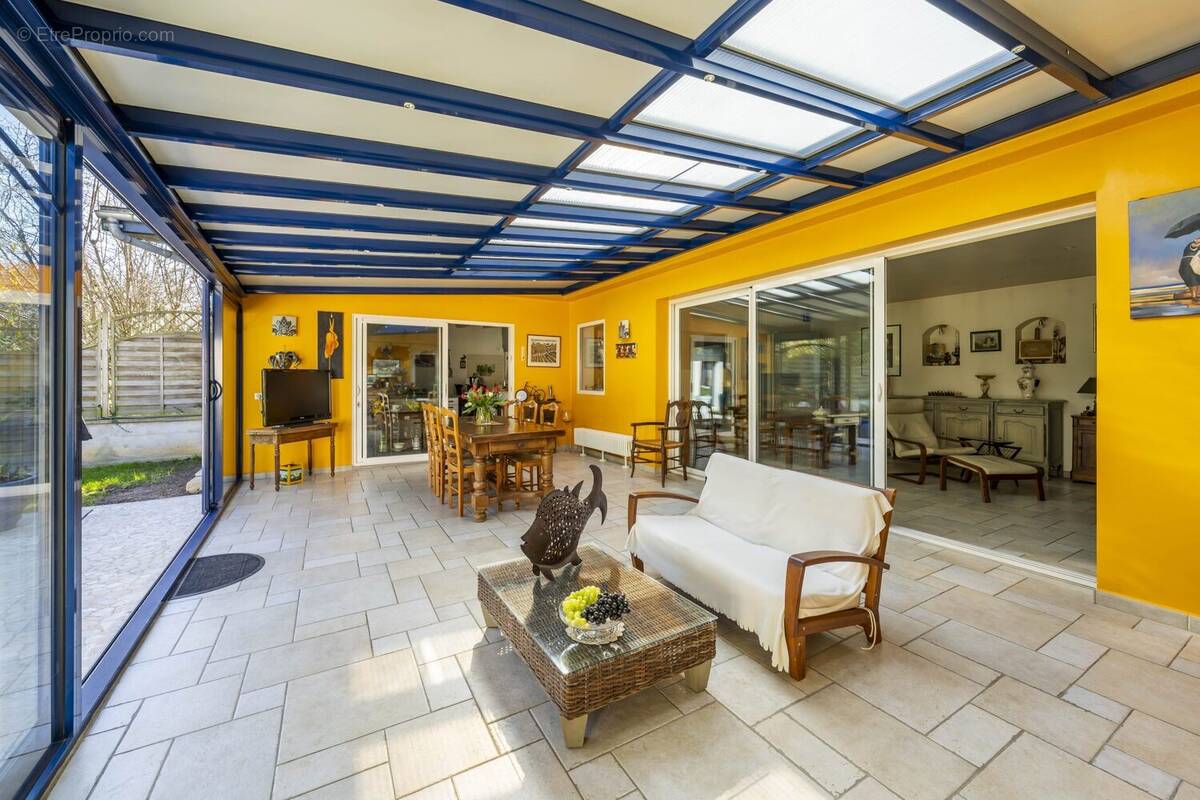 Maison à LE MEE-SUR-SEINE