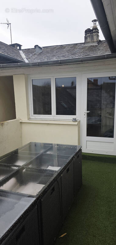 Appartement à OBJAT