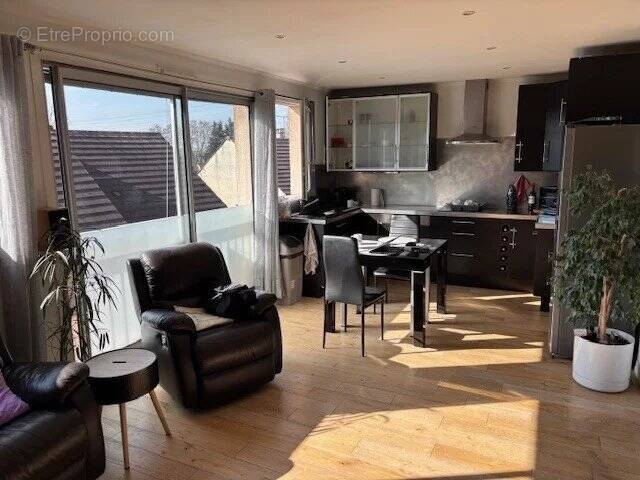 Appartement à OZOIR-LA-FERRIERE