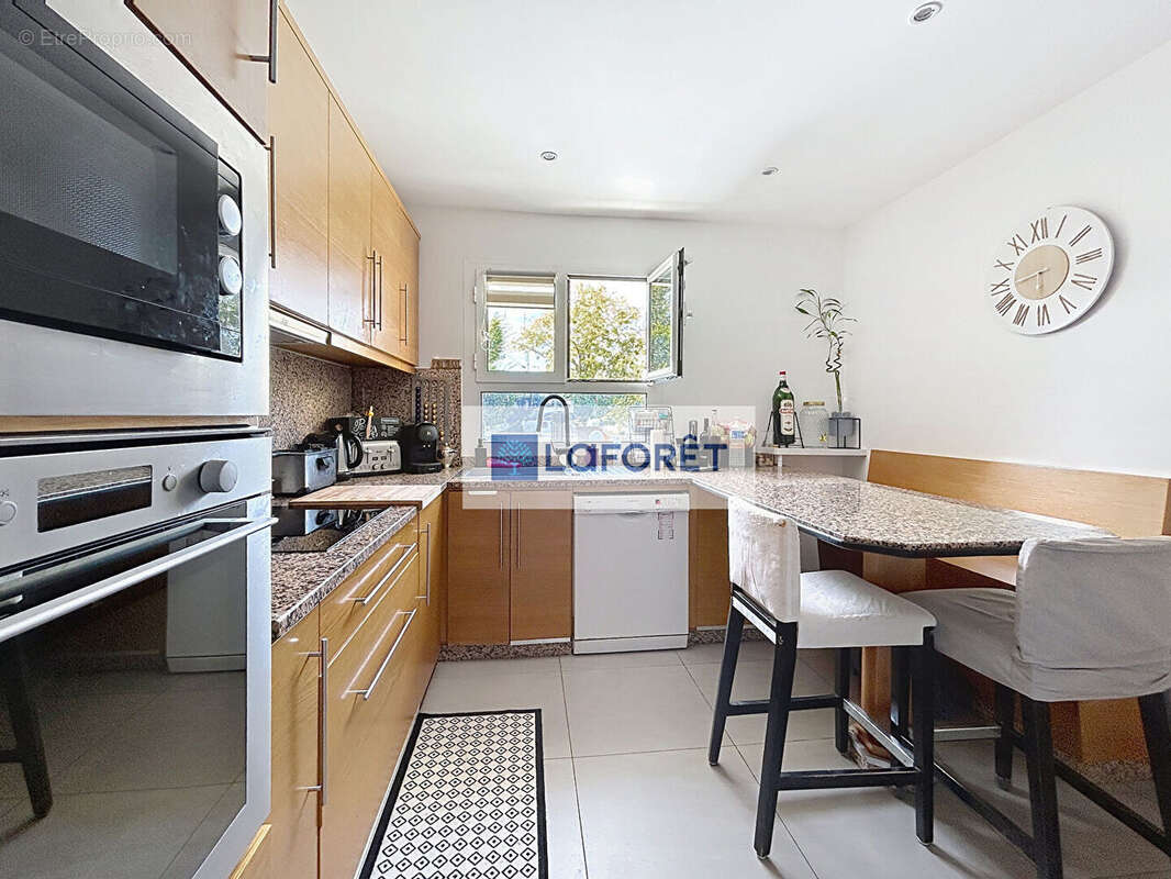 Maison à SARTROUVILLE